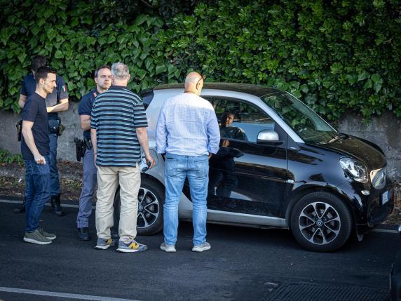 ROMA: SPARI AL PRENESTINO, ALTRI DUE INDAGATI