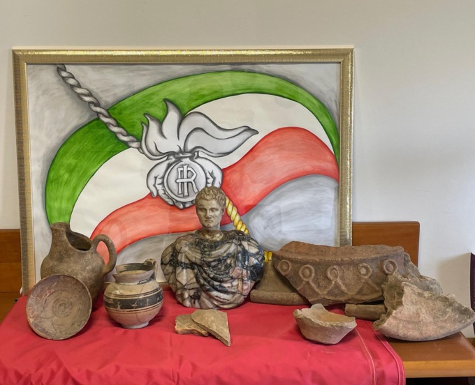 NEPI: REPERTI ARCHEOLOCIGI IN CASA, DENUNCIATA