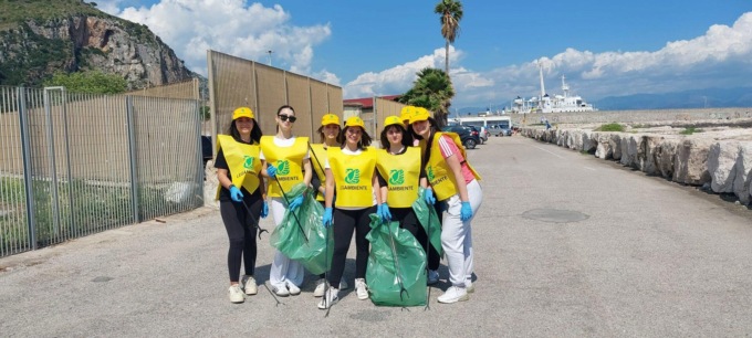 TERRACINA: SPIAGGE E FONDALI PULITI, VOLONTARI AL LAVORO