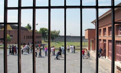 ROMA: CASAL DEL MARMO, INCENDIATE TRE CELLE
