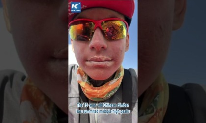 Cina: scalatore di 15 anni raggiunge vetta del monte Qomolangma