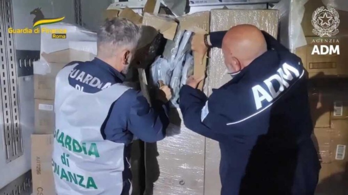 ROMA: EVASIONE E FATTURE FALSE, ARRESTI E SEQUESTRI
