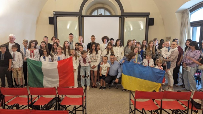 FONDI: L’ACCOGLIENZA AI BAMBINI UCRAINI