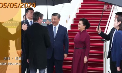 Francia: Xi accolto calorosamente al suo arrivo a Parigi per visita di Stato