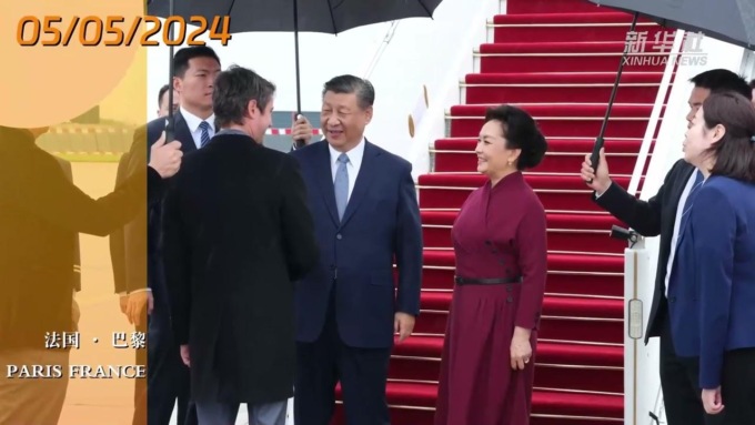 Francia: Xi accolto calorosamente al suo arrivo a Parigi per visita di Stato