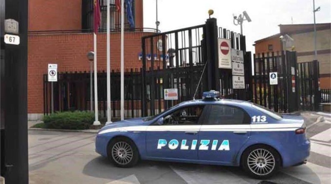 Minaccia e perseguita l’ex moglie, arrestato un 43enne