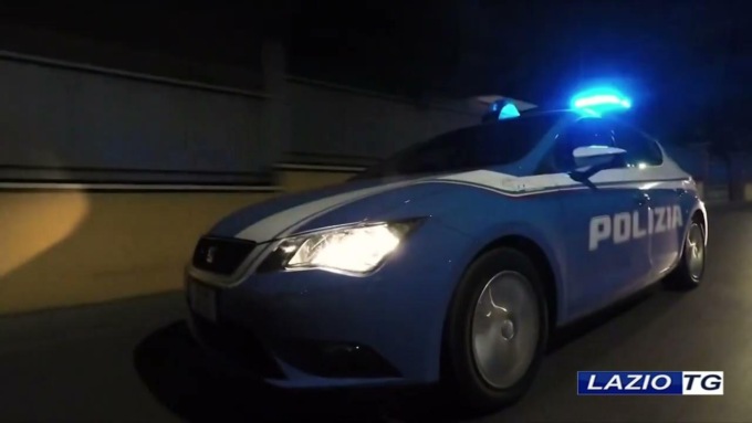 ROMA: RAPINAVANO DONNE, TRE ARRESTI