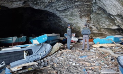 PONZA: LA GROTTA DEI MORTI TRASFORMATA IN DISCARICA