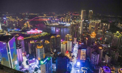 Cina: vista notturna di Chongqing