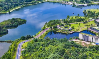 Cina: veduta aerea del lago Mingyue a Chongqing