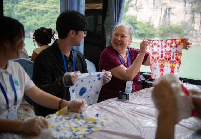 Cina-Usa: programma di scambio culturale giovanile nello Hubei (1)