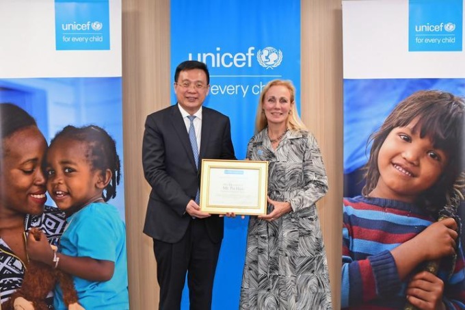 Presidente Xinhua incontra vice direttrice esecutiva dell’UNICEF, firma MoU
