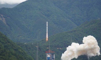 Cina: lanciato nuovo satellite astronomico sviluppato con la Francia