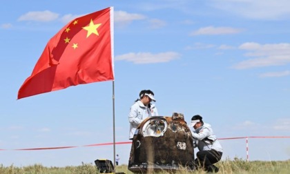 Cina: Chang'e-6 riporta a Terra primi campioni da lato più lontano di Luna