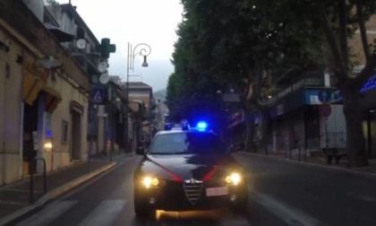 POMEZIA: GAMBIZZATO IN STRADA, UN ARRESTO