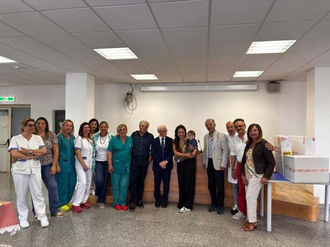 FONDI: NEO GENITORI DONANO ATTREZZATURE ALL’OSPEDALE