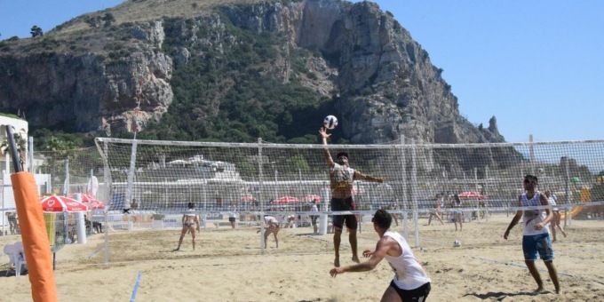 BEACH VOLLEY: TORNA L’ICS TOUR