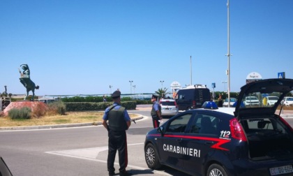 ROMA: CONTROLLI DEI CARABINIERI A OSTIA, 4 ARRESTI