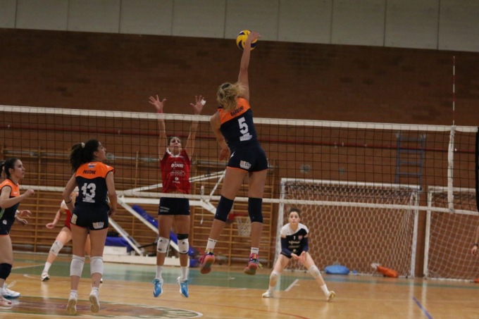 PALLAVOLO B2 FEMMINILE: FUTURA TERRACINA-TRAINA CALTANISSETTA 2-3