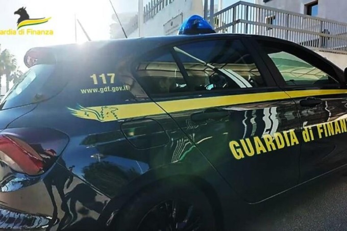 ROMA: RICICLAGGIO CON LO STABILIMENTO CONFISCATO AL CLAN