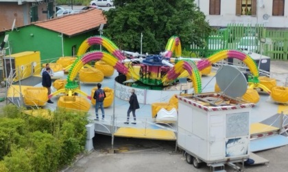 FROSINONE: CADE DALLA GIOSTRA, È IN COMA