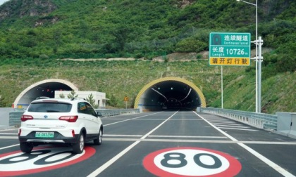 Cina: rilascia licenze digitalizzate di immatricolazione veicoli