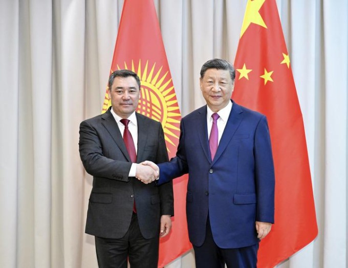 Kazakistan: Xi Jinping incontra presidente kirghiso Japarov ad Astana