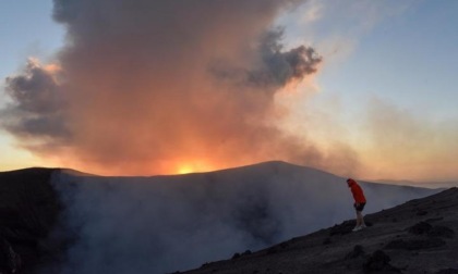 Vanuatu: uno sguardo da vicino a eruzione vulcanica a Tanna (2)