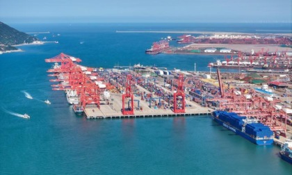 Cina: commercio estero raggiunge nuovo record in H1