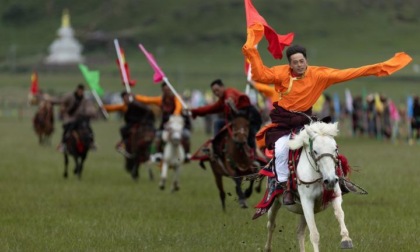 Cina: evento folcloristico rurale nel Sichuan