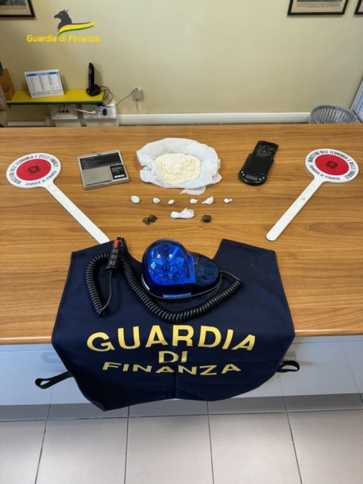 VITERBO: SPACCIO DI DROGA, DUE ARRESTI
