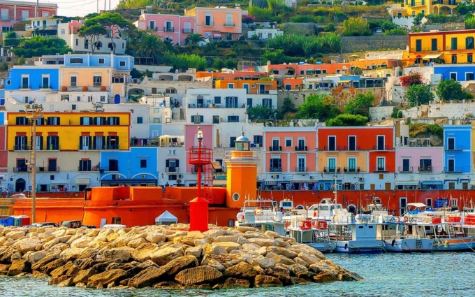 PONZA: MINORE VIOLENTATA, ATTESA DECISIONE DEL GIP