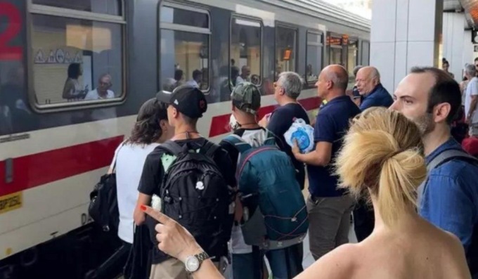 REGIONE: TURISMO, VACANZE BREVI E FREQUENTI