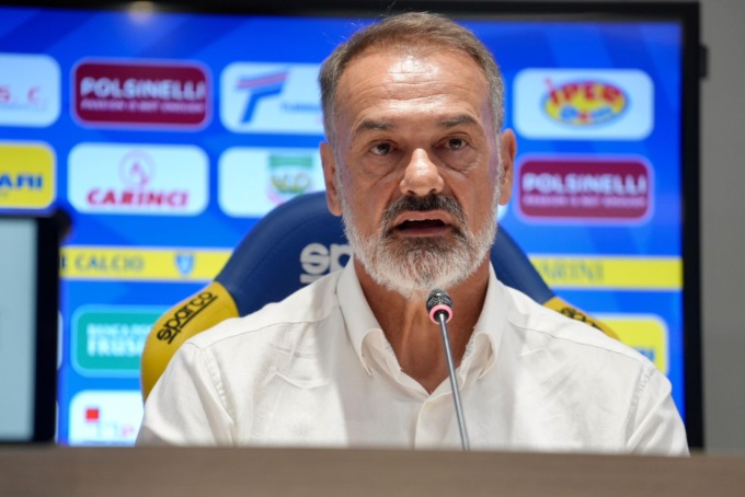 CALCIO: FROSINONE, PRESENTATO VIVARINI