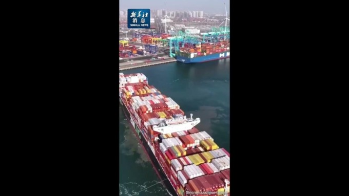 Cina: città portuali registrano aumento produzione economia portuale nel 2023