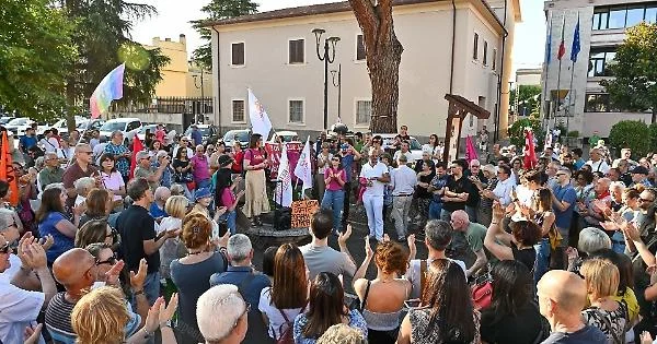 APRILIA: CITTADINI IN PIAZZA CONTRO LA MAFIA
