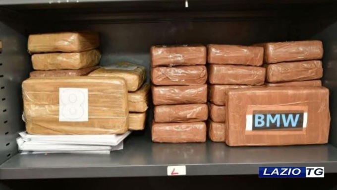 ROMA: DROGA DALLA CALABRIA, NOVE ARRESTI