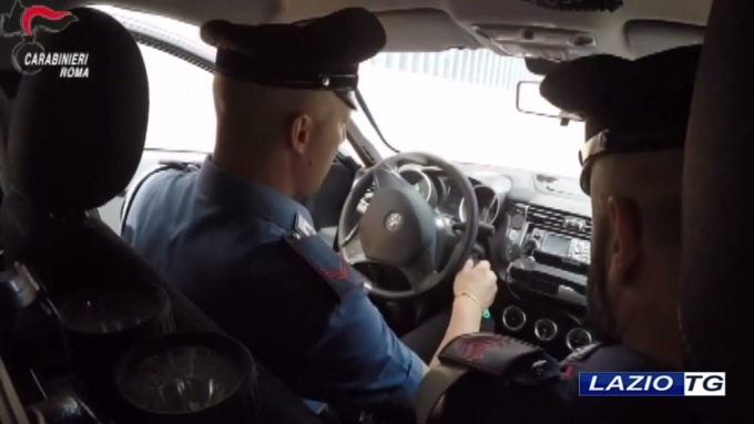 ROMA: FURTI, CONTROLLI NELLE METRO