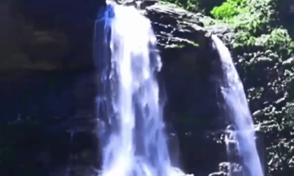 Cina: magnifica cascata sul monte Lushan