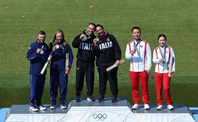 Olimpiadi: Giochi Parigi, tiro a squadre miste (1)