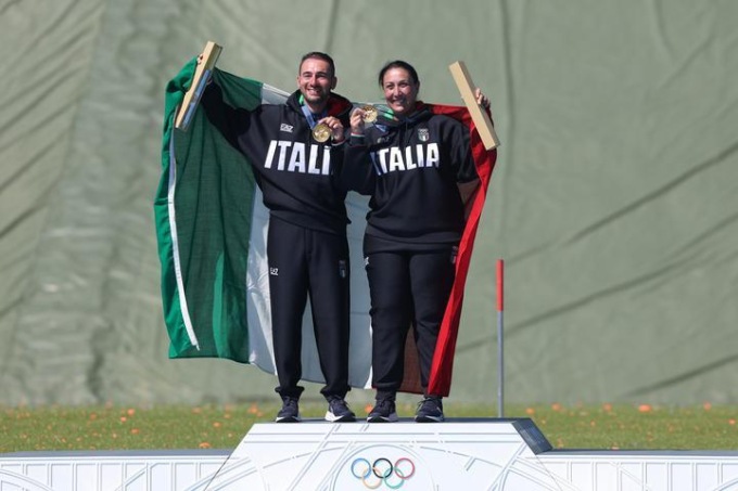 Olimpiadi: Italia, Bacosi-Rossetti vincono oro in skeet a squadre miste