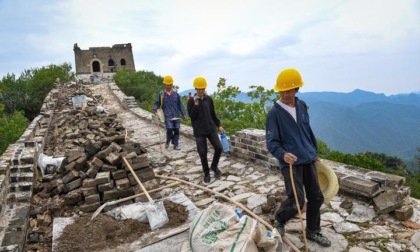 Cina: Grande Muraglia, progetto di riparazione di sezione Jiankou (2)
