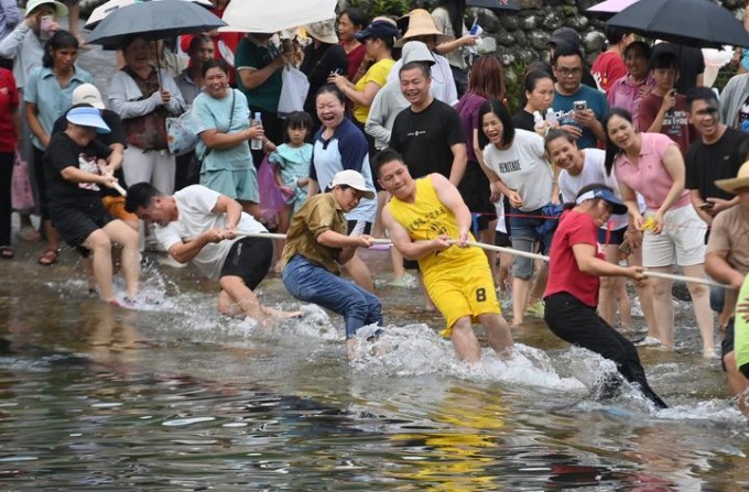 Cina: Guangxi, Wangdong promuove sviluppo di turismo culturale etnico (2)