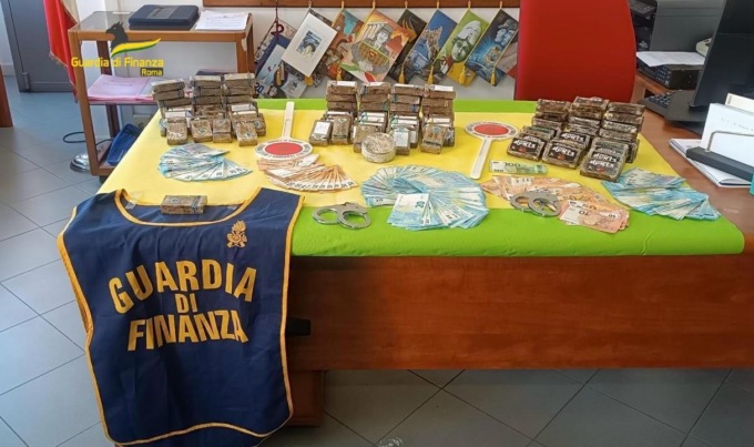VELLETRI: DROGA PER I CASTELLI, MAXI SEQUESTRO