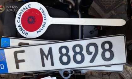 ROMA: 600 MULTE IN BENTLEY O FERRARI, DENUNCIATA