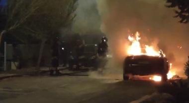 LATINA: AUTO A FUOCO NELLA NOTTE, IPOTESI DOLOSA