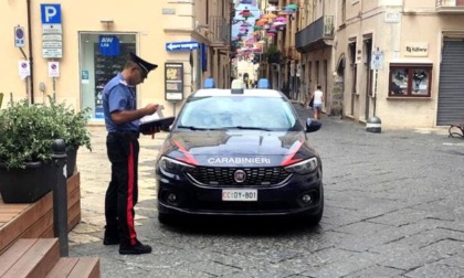 FONDI: ACCOLTELLATO NELLA NOTTE, CACCIA AL RESPONSABILE