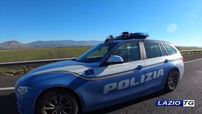 APRILIA/ANZIO/NETTUNO: CINQUE RAPINE NELLE AREE DI SERVIZIO, DUE ARRESTI