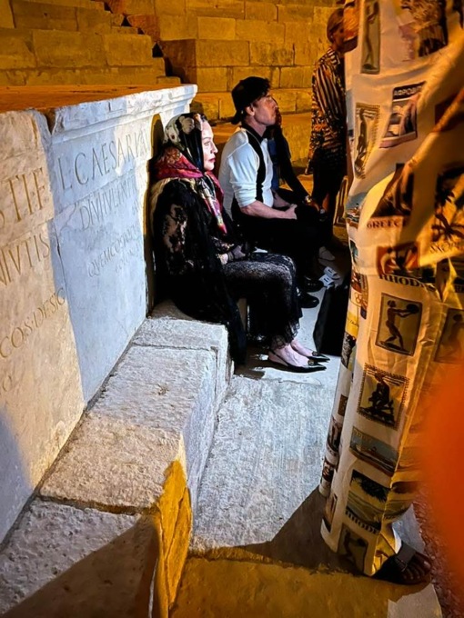 TERRACINA: MADONNA VISITA IL CENTRO STORICO