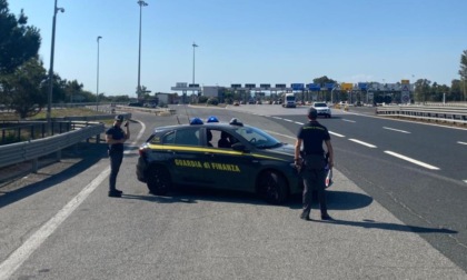 ROMA: TRE MILIONI DI COCAINA IN AUTO, ARRESTATO